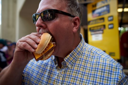 minnesota-state-fair-food-spam-burger-1024x684