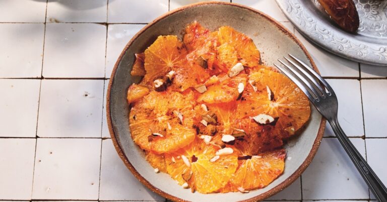 Recept: Sinaasappels met kaneel uit het Marokkaanse kookboek Shoukran