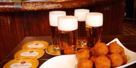 bier en bitterballen