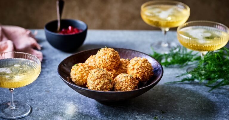Recept uit de Airfryer: Fazantenballetjes met garam massala en veenbessensaus (perfect voor kerst!)