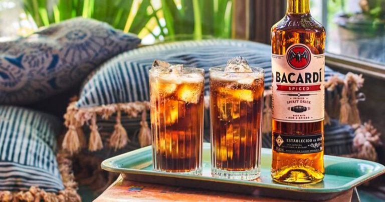 BACARDÍ lanceert een nieuwe rum: BACARDÍ Spiced (en dit maak je er mee)