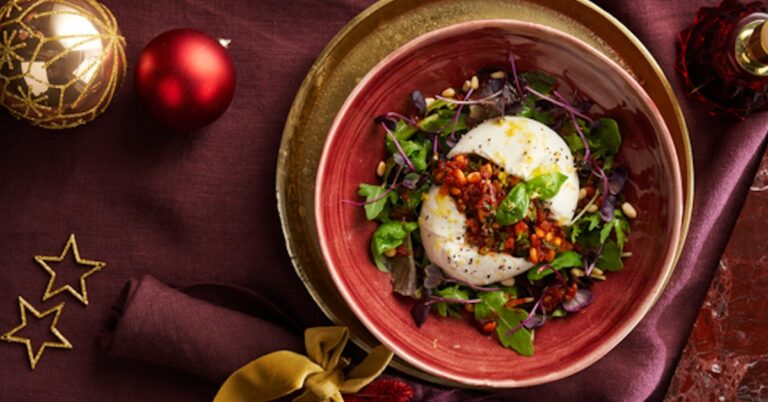 Feestelijk én lekker kerstrecept: loaded burrata met ‘nduja en citroen