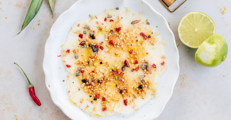 Recept: carpaccio van ananas. Fris en een tikkie spicy