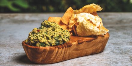 Groene-bananen guacamole