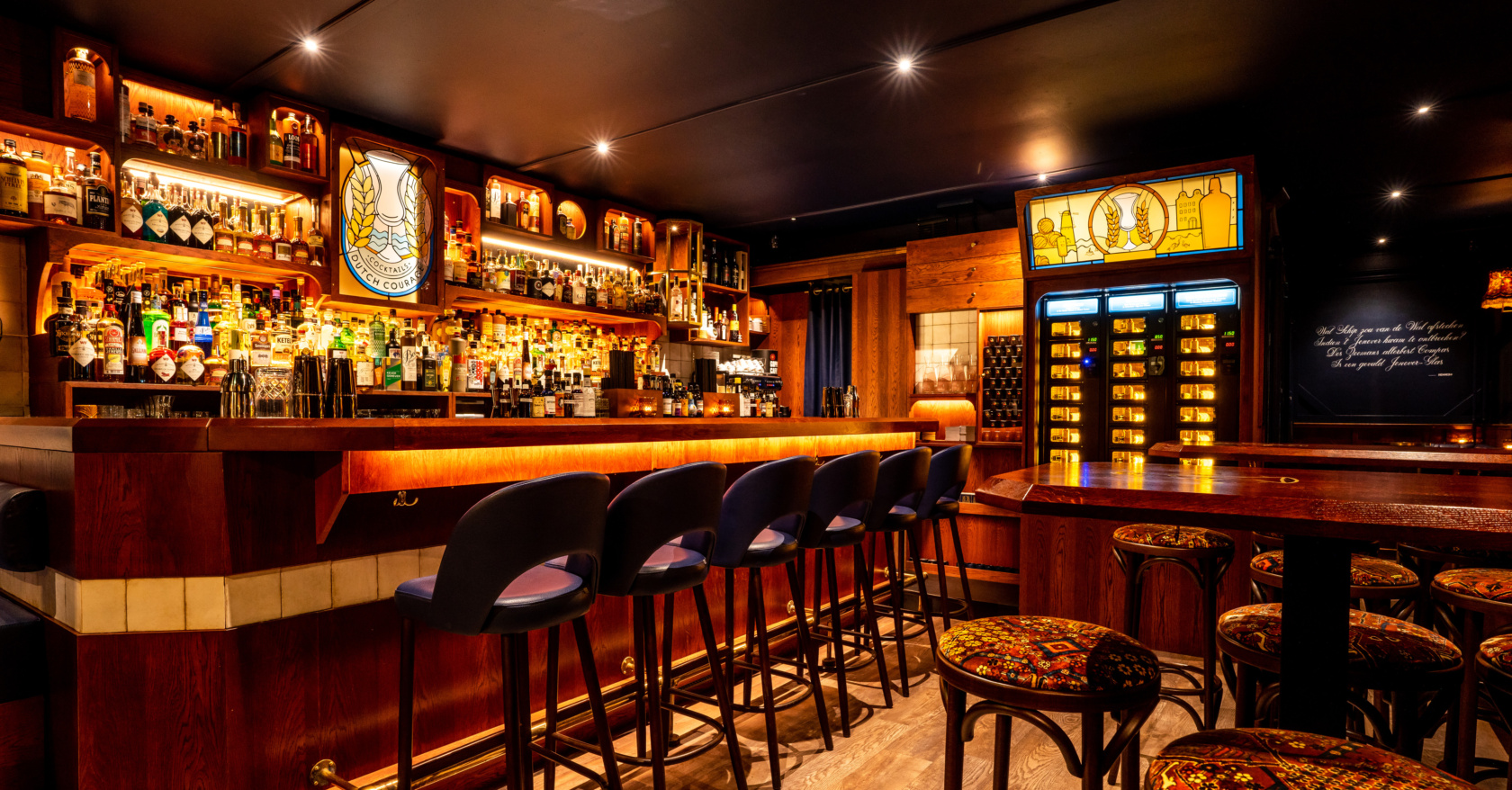 18 cocktailbars in Amsterdam die je bezoeken wil | FavorFlav