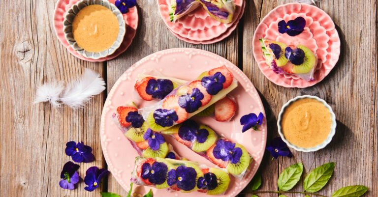 Recept: fruit loempia’s met pindadipsaus