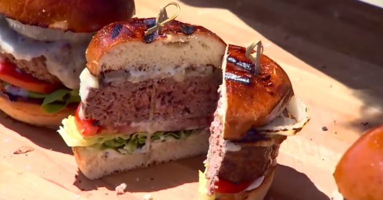 Zo maak je Gordon Ramsay’s klassieke cheeseburger