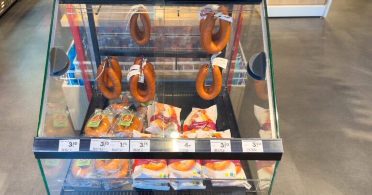Rookaroma’s voortaan verboden in rookworst, kaas en barbecuesaus