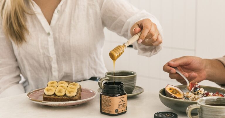 WINNEN: een pakket met de beste kwaliteit Manuka honing (450 MGO) uit Nieuw-Zeeland t.w.v. €184,98