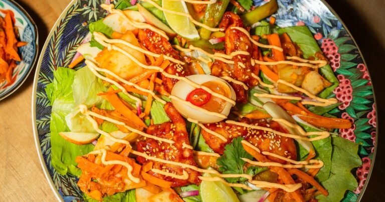 Recept voor een Korean Fried Chicken Salade