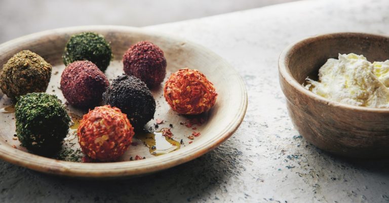 Recept: Ottolenghi-style labneh balletjes