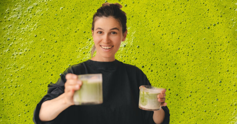 Onweerstaanbare ijskoffie met matcha: de trend die je wil proeven