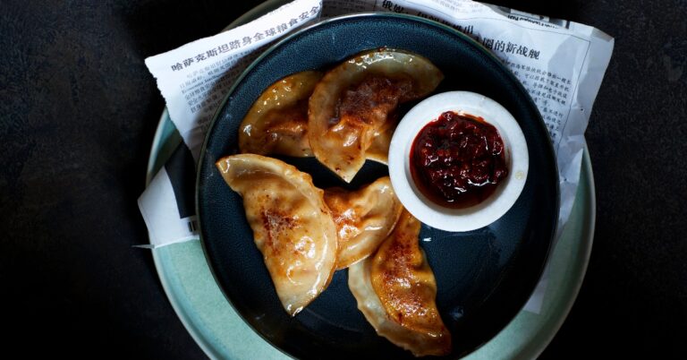 Aanvallen! Deze bacon-misodumplings zijn verslavend!