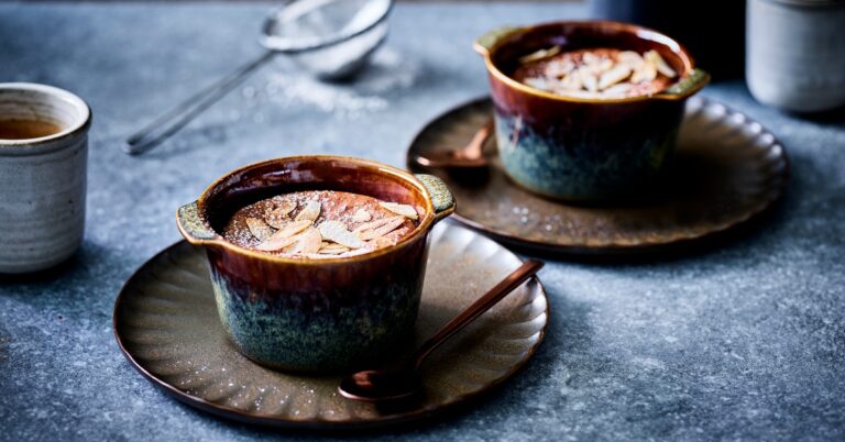 Recept uit de Airfryer: Moelleux van chocolade met Amarena kersen (perfect voor kerst!)