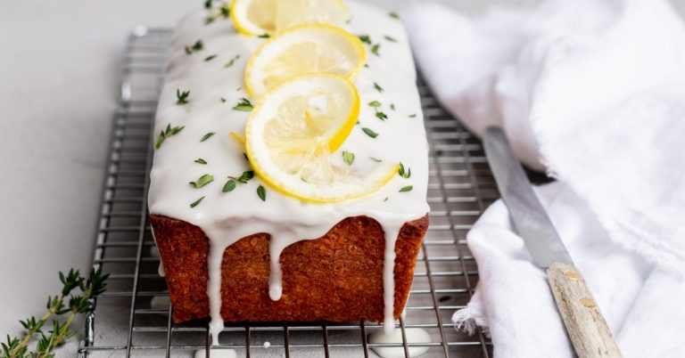 Recept: olijfolie cake met tijm en citroen