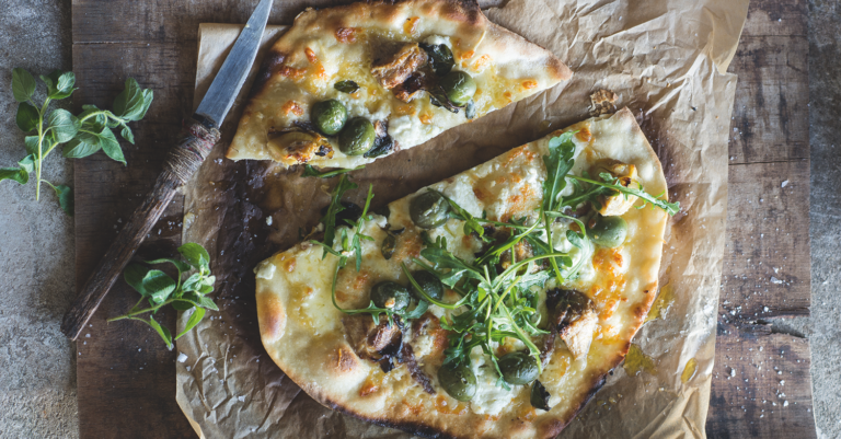 Recept: Pizza met olijven & artisjokken