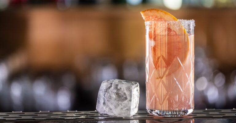 Zo maak je de populaire Paloma cocktail zelf thuis