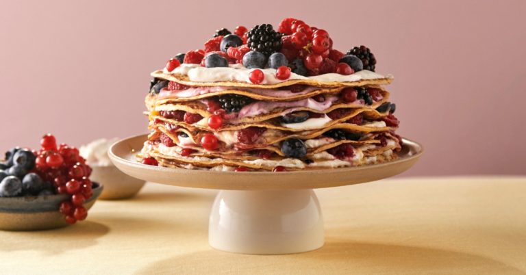 Recept: pannenkoekentaart voor als je zin hebt in een fluffy taart maar niet om ‘m te bakken