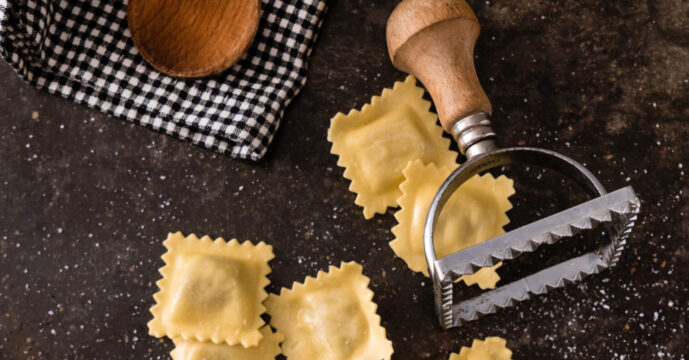 Ravioli maker