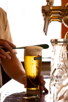 Renaissance Hotel - Koepelcafe Heineken tap