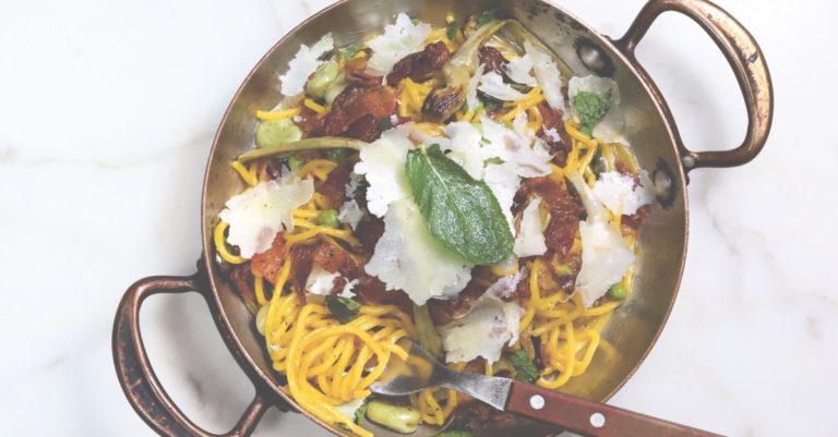 Recept: Romeinse pasta met lentegroenten