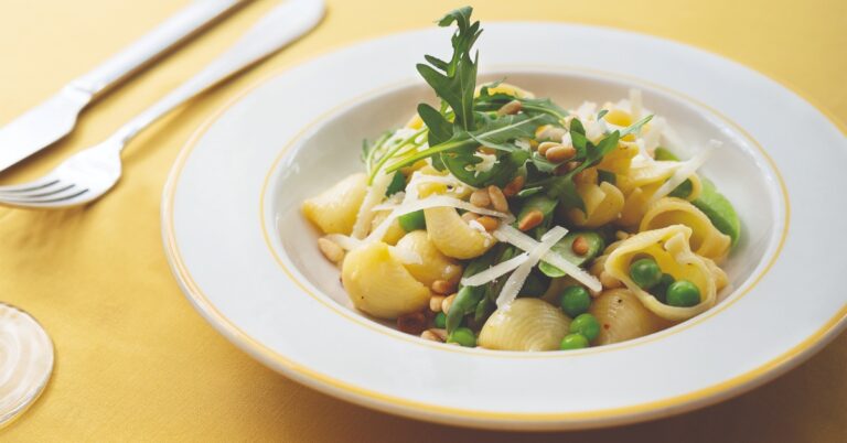 Recept: Romige citroenpasta met asperges en doperwten