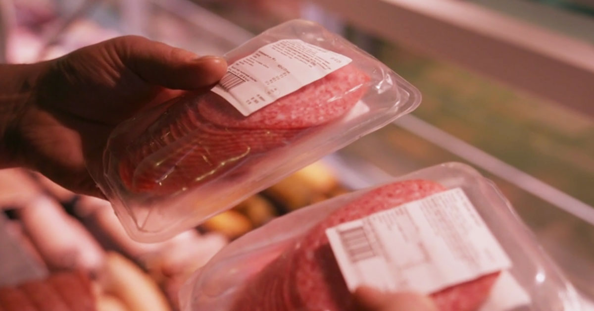 Keuringsdienst onderzoekt cervelaat, salami, snijworst, waarom lijken ze zo op