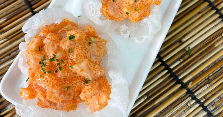 OMG DIT WIl JE: Spicy Salmon Rice Crisps