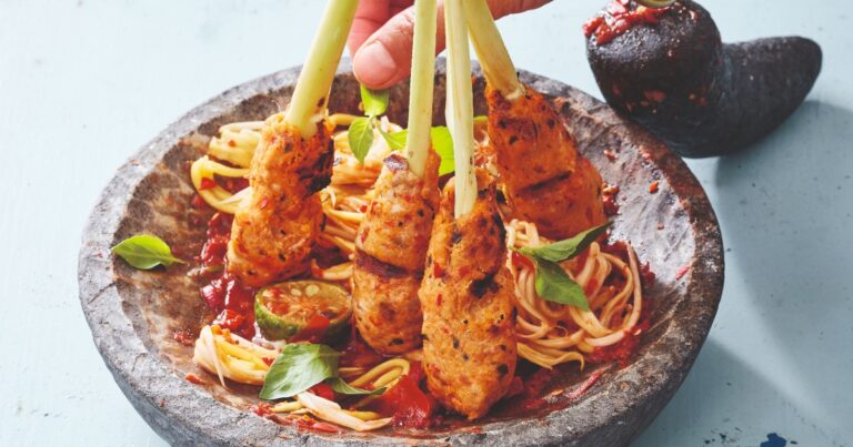 Recept: zo maak je echte Indonesische Saté lilit van makreel