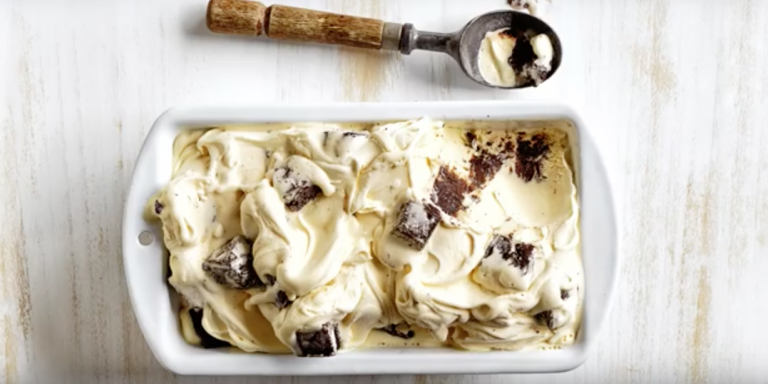 Video: zo maak je makkelijk brownie ijs
