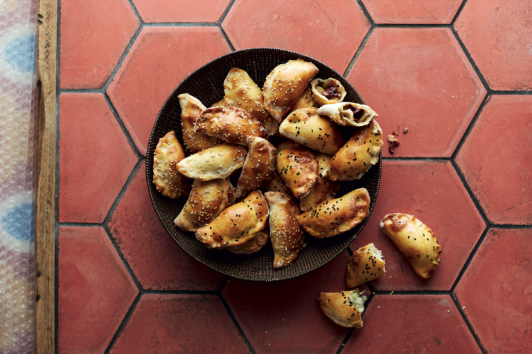 Pasteitjes met feta & haloumi of olijven