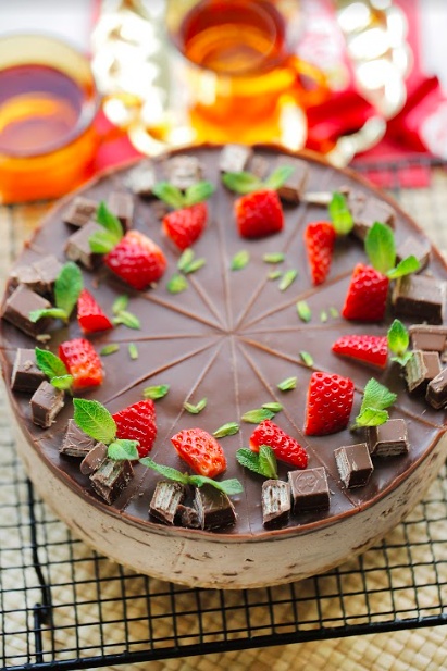 KitKat cheesecake