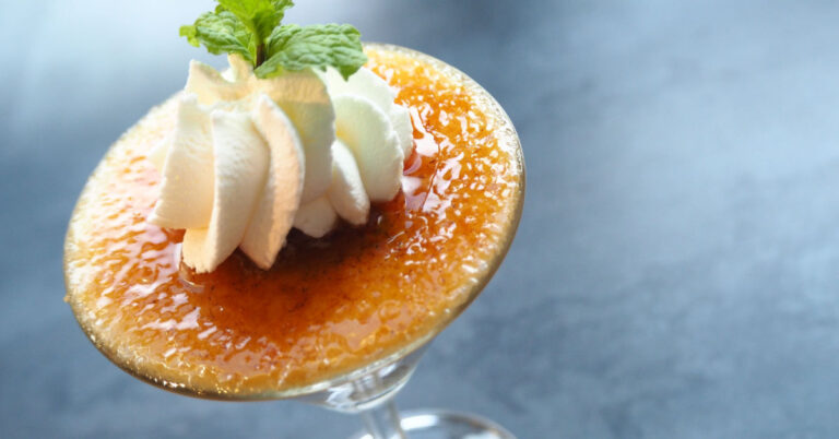 Zo maak je een Crème Brûlée Martini