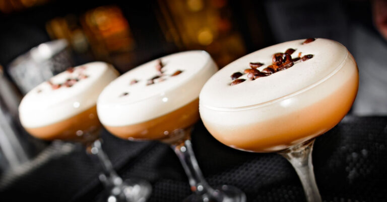 Goddelijk lekker: Pumpkin Spice Espresso Martini (ook alcoholvrij)