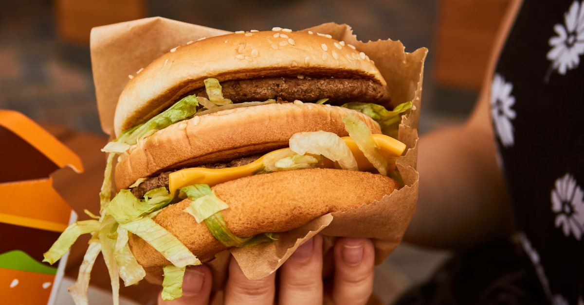 Wow: zoveel meer calorieën telt de Big Mac in Nederland | FavorFlav