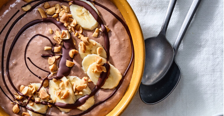 Recept voor een gruwelijk lekkere smoothiebowl met krokante chocolade