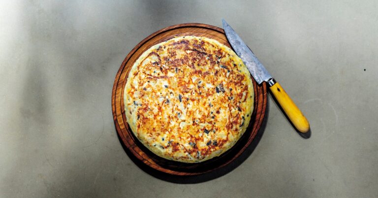 Recept voor de lekkerste Spaanse tortilla (met truffel!)