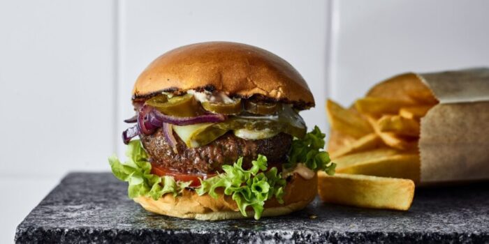 THE BUTCHER burger@Dan Perez.jpg
