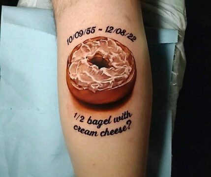 Tattoo bagel met creamcheese