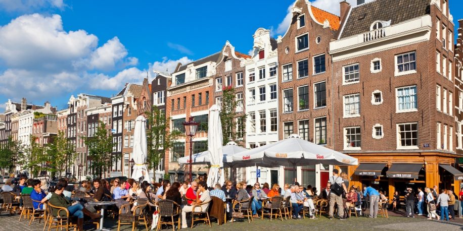 backup dempen Politiek YES! Amsterdam wordt vanaf 1 juni één groot terras-feest | FavorFlav