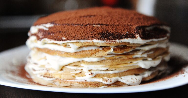 Zo maak je een Tiramisu Crêpes Cake
