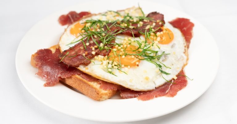 Recept: de beroemde uitsmijter van topchef Robert Kranenborg