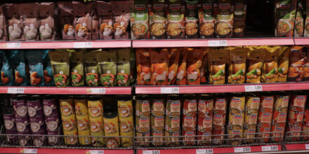 Unox bij supermarkt