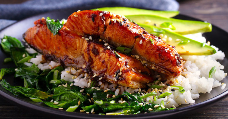 Recept: sticky zalm met honing en knoflook – eenvoudig, snel en onweerstaanbaar