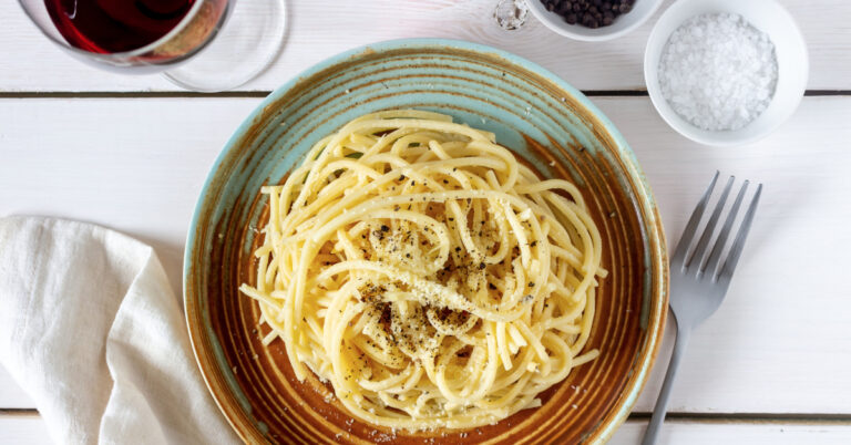 Het verhaal achter het iconische pastagerecht cacio e pepe
