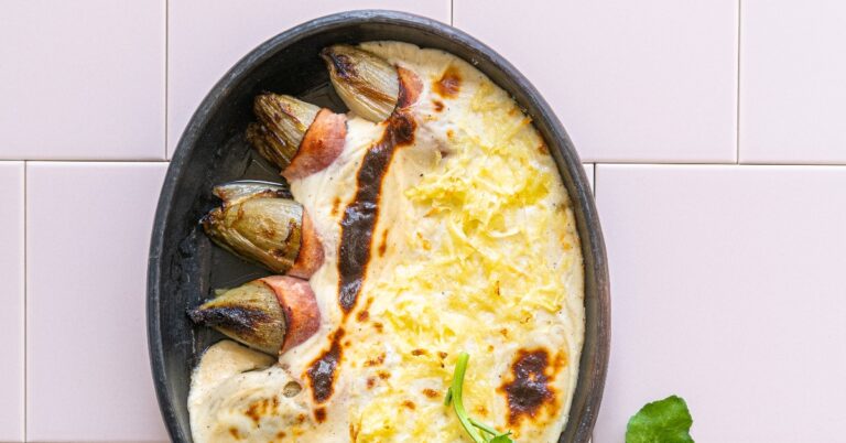 Recept: Chicons au gratin new style, zo lekker at je witlof nooit