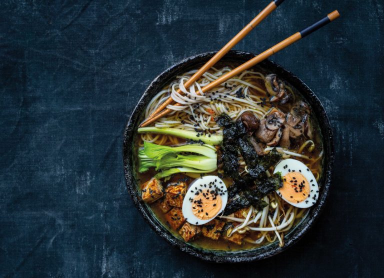 Klassieke Japanse vegetarische ramen