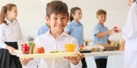 jongen school lunch