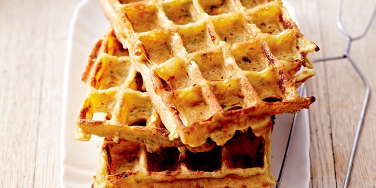 Wafels met tuinkruiden en Gruyère