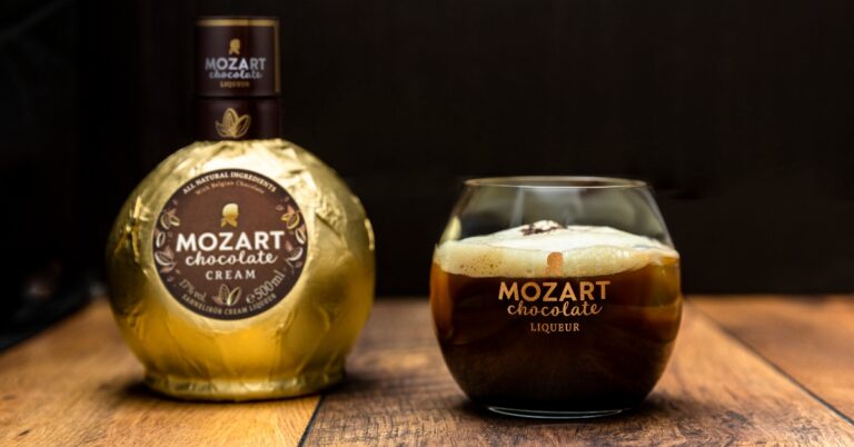 Dit wil je: de Chocolate Espresso Martini!